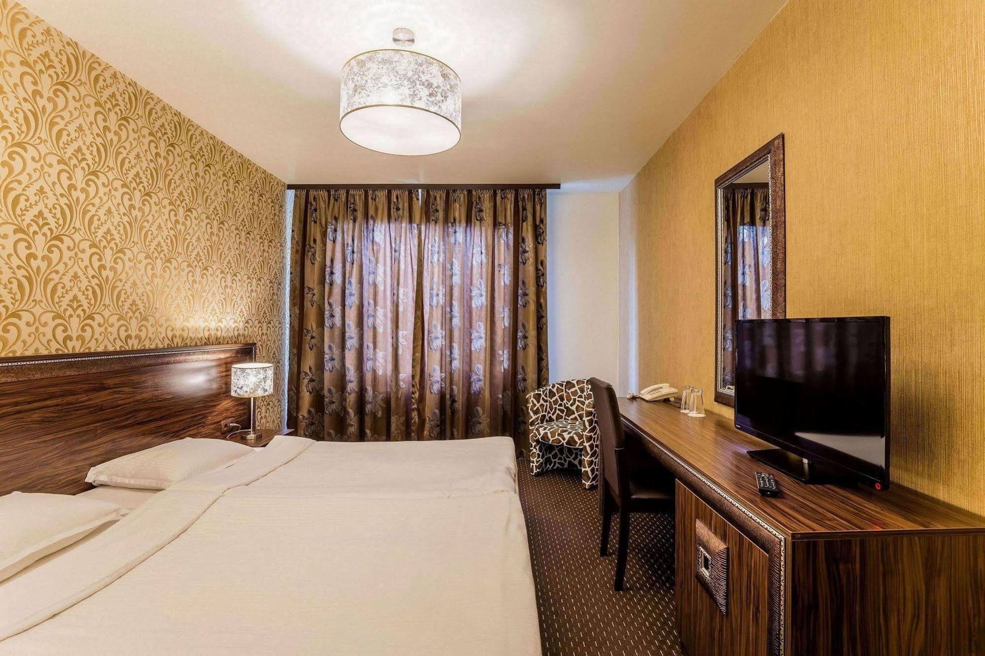 Hotel Elegance Stara Zagora Room photo