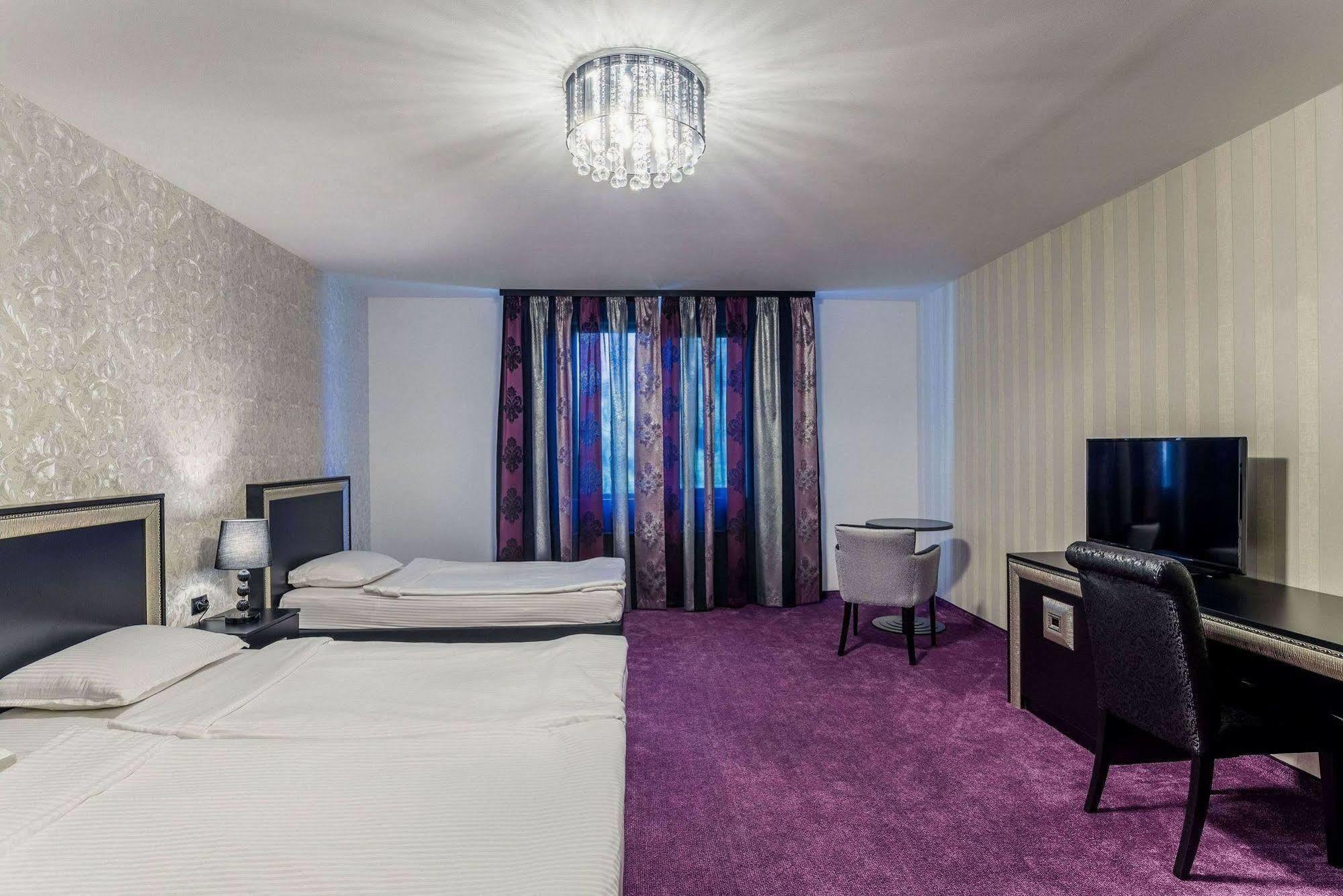 Hotel Elegance Stara Zagora Exterior photo